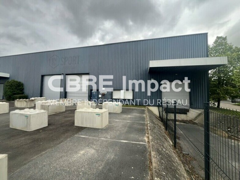 Local d’activités dans Reims à louer - Photo de l’immeuble – Image 1 sur 9