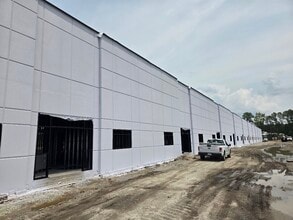 9020 Industrial Blvd NE, Leland, NC à louer Photo intérieure– Image 2 sur 5