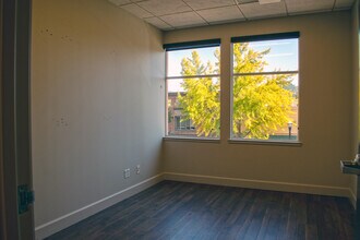 375 Healdsburg Ave, Healdsburg, CA à louer Photo intérieure– Image 1 sur 4