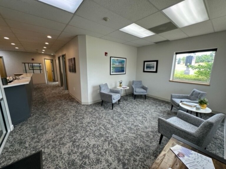 9102 W Ken Caryl Ave, Littleton, CO à louer - Photo de l’immeuble – Image 3 sur 7