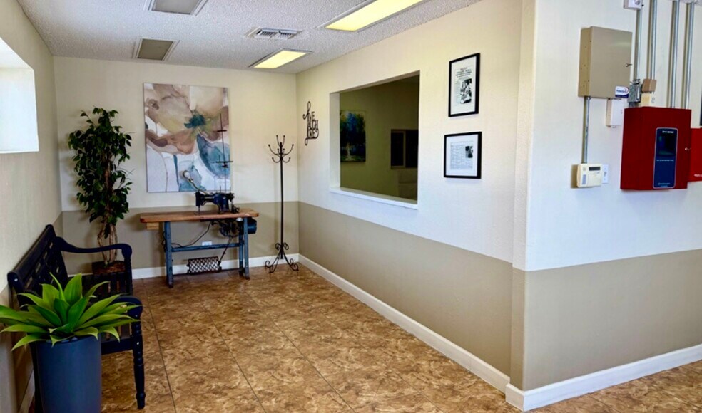 3102 Vidaurri Ave, Laredo, TX à louer - Photo intérieure – Image 2 sur 17