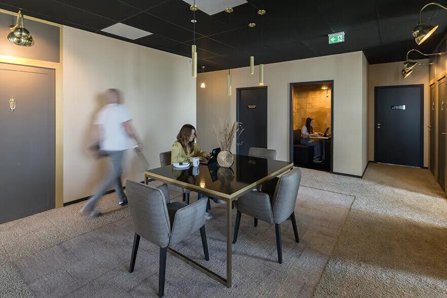 Bureau dans Nantes à louer - Photo de l’immeuble – Image 2 sur 6