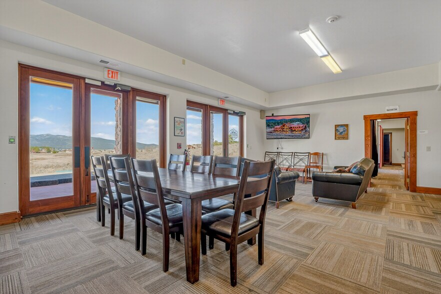 30 S Angel Fire Rd, Angel Fire, NM à vendre - Photo de l’immeuble – Image 3 sur 24