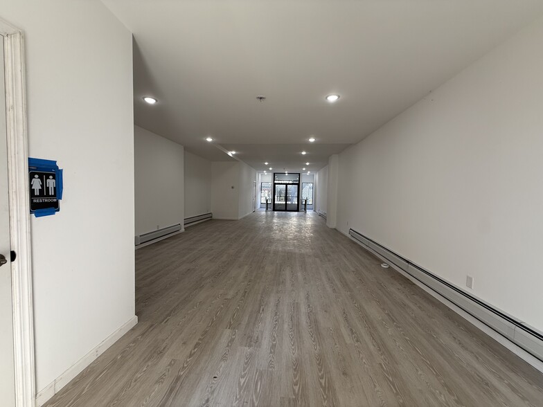 138 Monticello Ave, Jersey City, NJ à louer - Photo intérieure – Image 3 sur 6