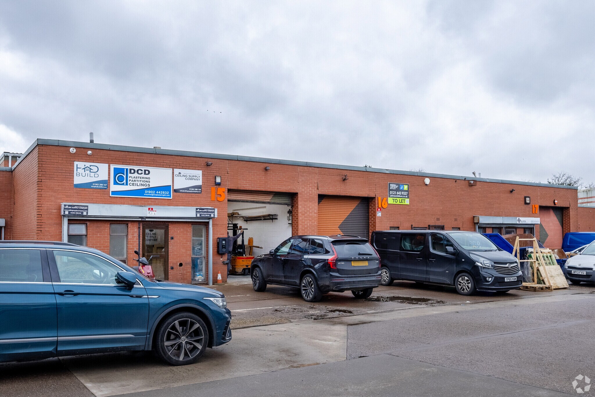 Lanesfield Dr, Wolverhampton à vendre Photo principale– Image 1 sur 3