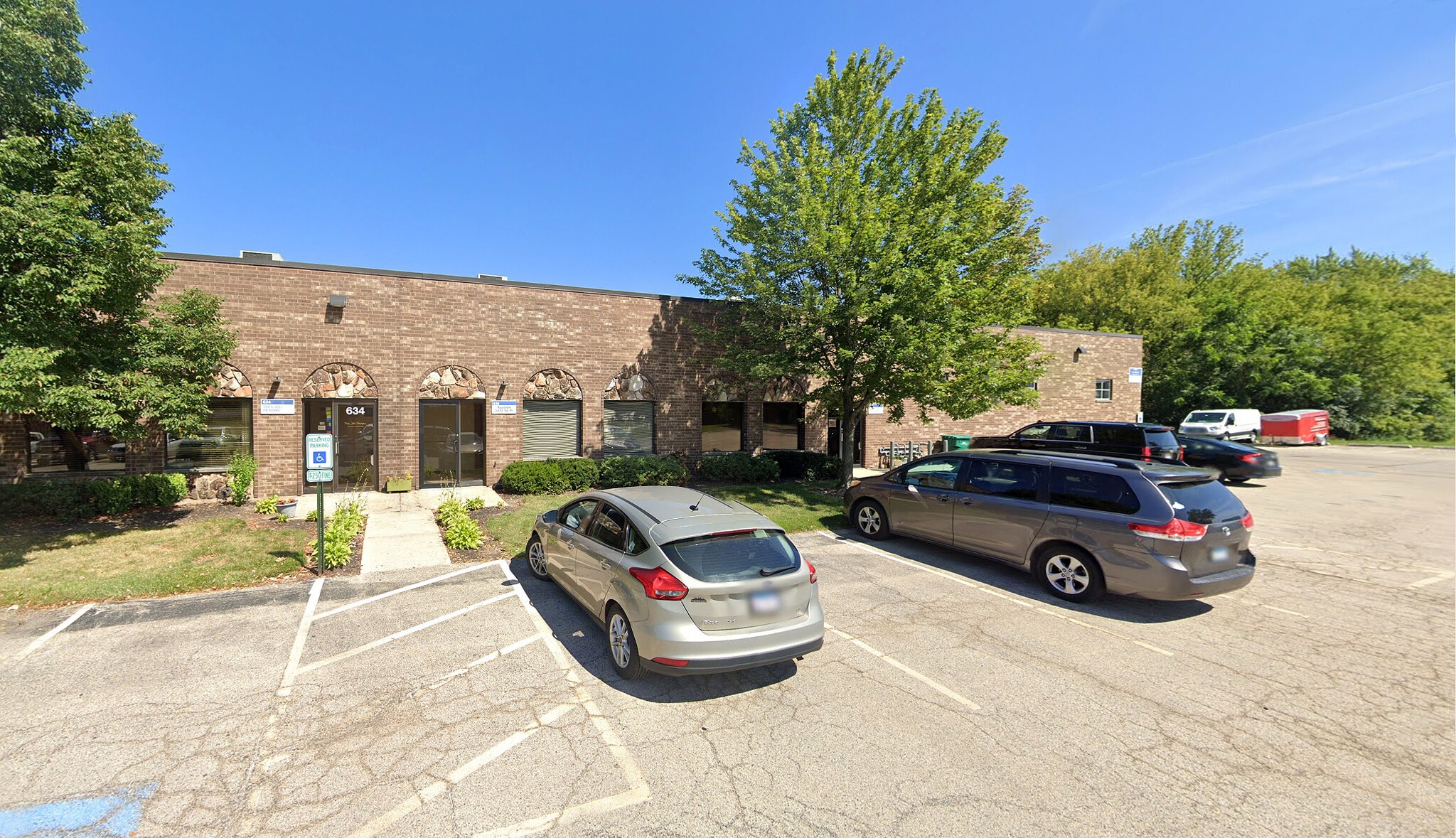 600-668 Wheeling Rd, Wheeling, IL à louer Photo de l’immeuble– Image 1 sur 3