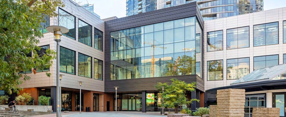 550 106th Ave NE, Bellevue, WA à louer - Photo de l’immeuble – Image 3 sur 19