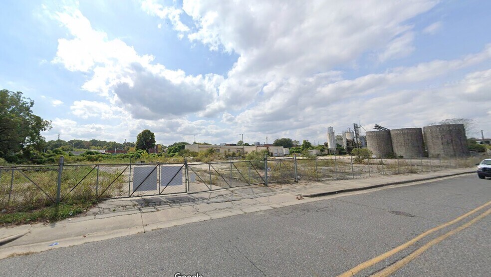 401 E Main Ave, Gastonia, NC à vendre - Photo de l’immeuble – Image 2 sur 2