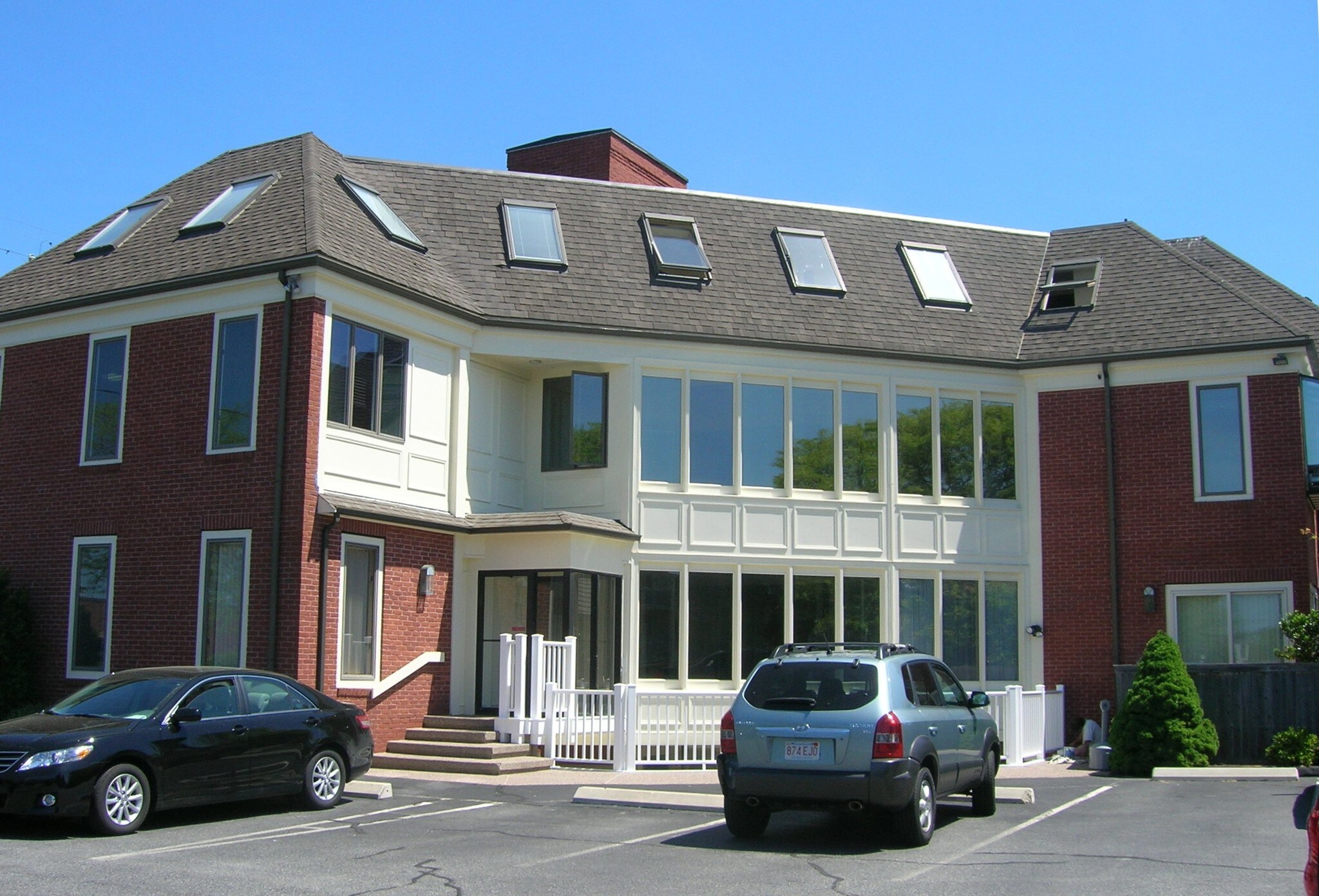 35 Winter St, Hyannis, MA à louer Photo de l’immeuble– Image 1 sur 12