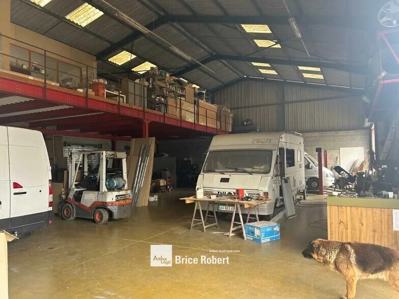 Local d’activités dans Marcilly-d'Azergues à louer - Photo intérieure – Image 2 sur 5