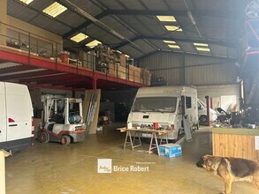 Local d'activités dans Marcilly-d'Azergues à vendre Photo intérieure– Image 1 sur 3