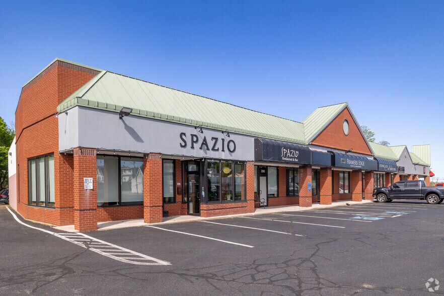 200-226 Quincy Ave, Braintree, MA à louer - Photo de l’immeuble – Image 1 sur 21