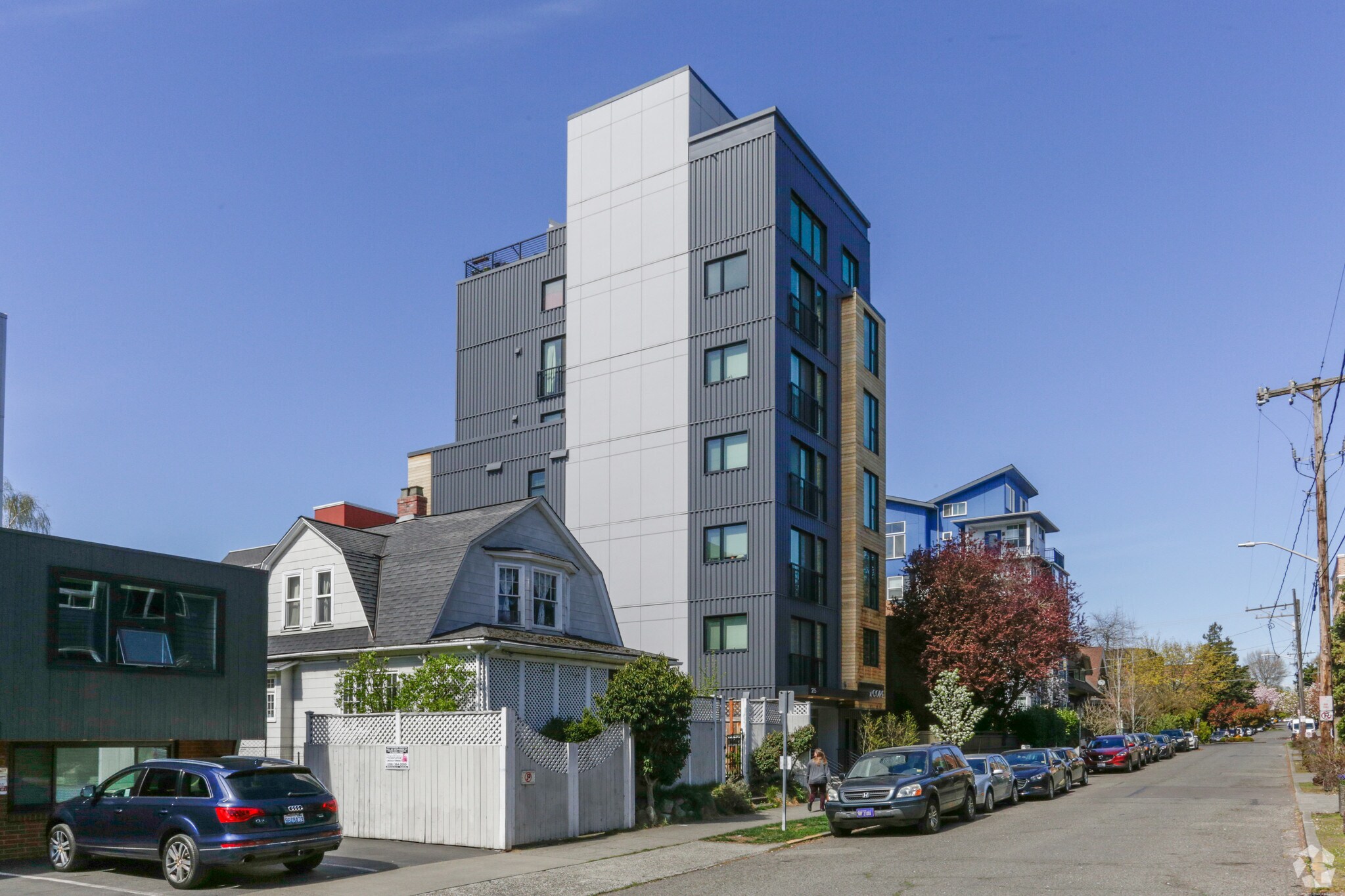 215 Boylston Ave E, Seattle, WA à vendre Photo principale– Image 1 sur 18