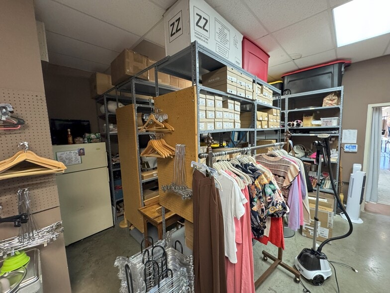 6300 Poplar Ave, Memphis, TN à louer - Photo intérieure – Image 2 sur 11