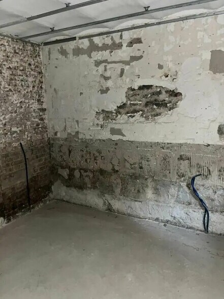 Local commercial dans Paris à louer - Photo intérieure – Image 3 sur 5