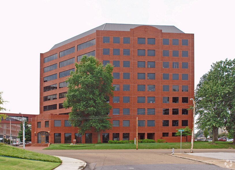 1211 Union Ave, Memphis, TN à louer - Photo de l’immeuble – Image 2 sur 6
