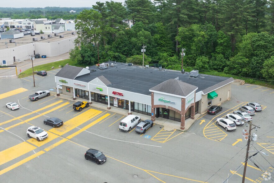 87-95 Sharon St, Stoughton, MA à louer - Photo de l’immeuble – Image 2 sur 3