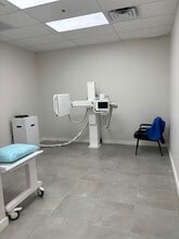 2620-2896 Tamiami Trl, Naples, FL à louer Photo intérieure– Image 2 sur 11