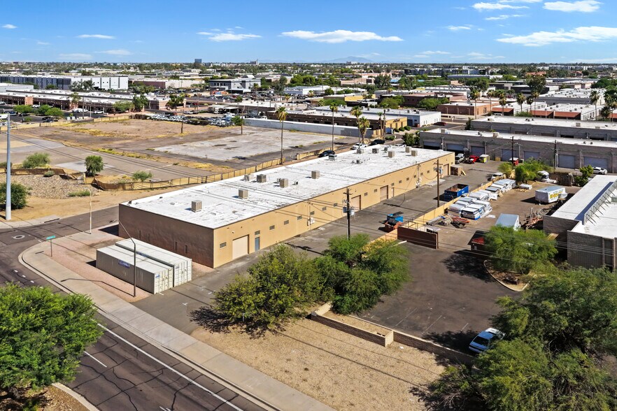 116 S Industrial Dr, Tempe, AZ à vendre - Photo de l’immeuble – Image 2 sur 7