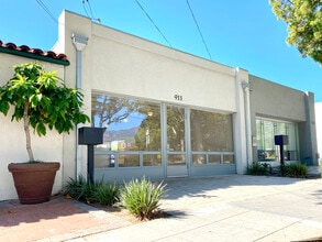 911 De la Vina St, Santa Barbara, CA à louer Photo intérieure– Image 1 sur 5