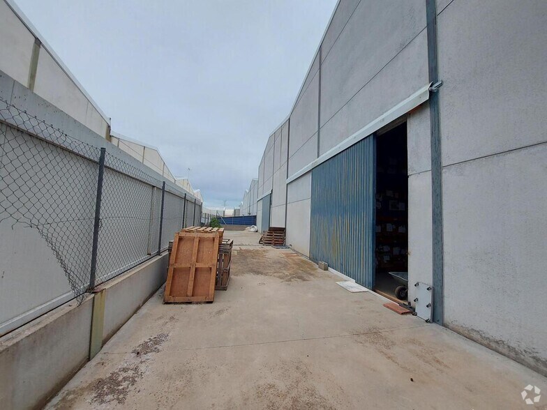 Industriel/Logistique dans Yuncler, Toledo à vendre - Photo de l’immeuble – Image 2 sur 4