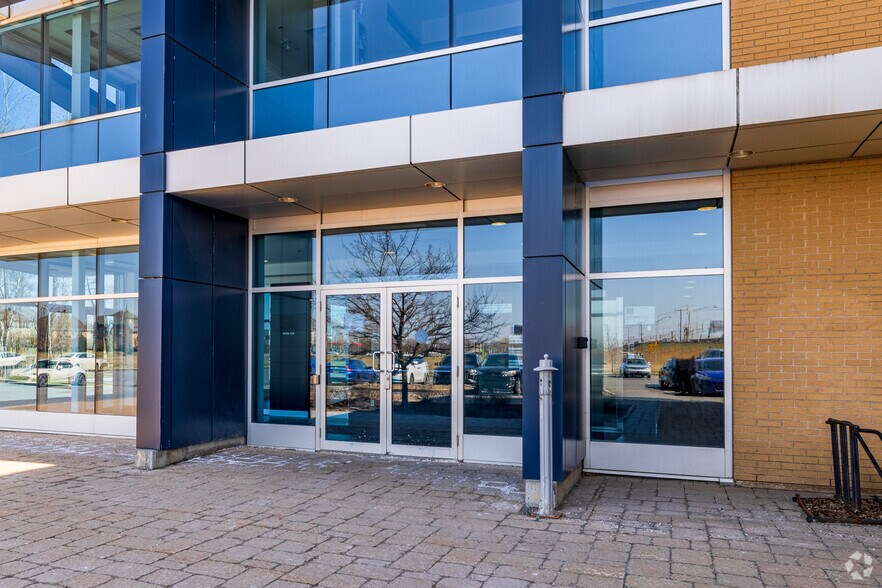 4255 Boul Lapinière, Brossard, QC à louer - Photo de l’immeuble – Image 3 sur 20