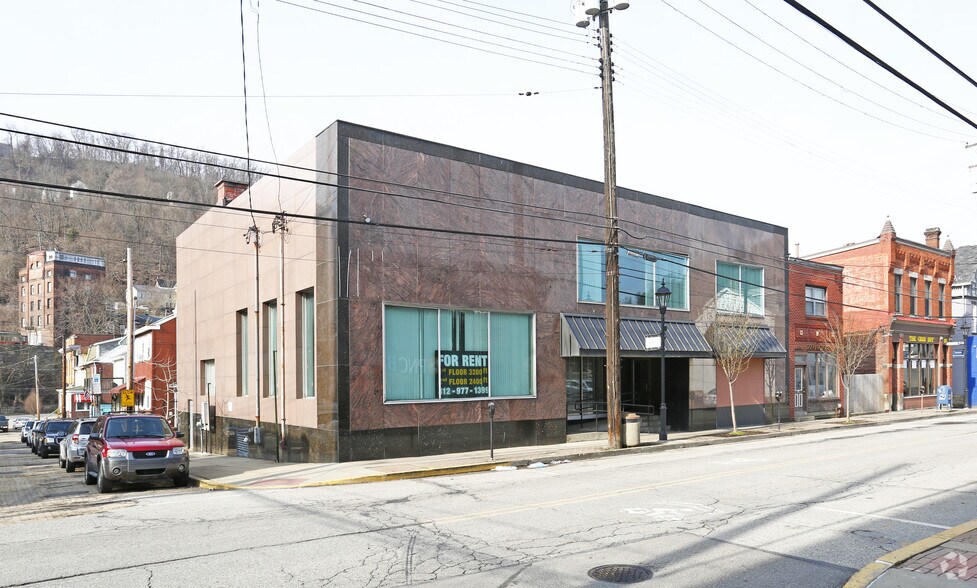 401 Grant Ave, Pittsburgh, PA à louer - Photo principale – Image 1 sur 15