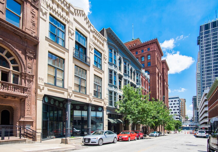 102-106 W 9th St, Kansas City, MO à louer - Photo de l’immeuble – Image 2 sur 9