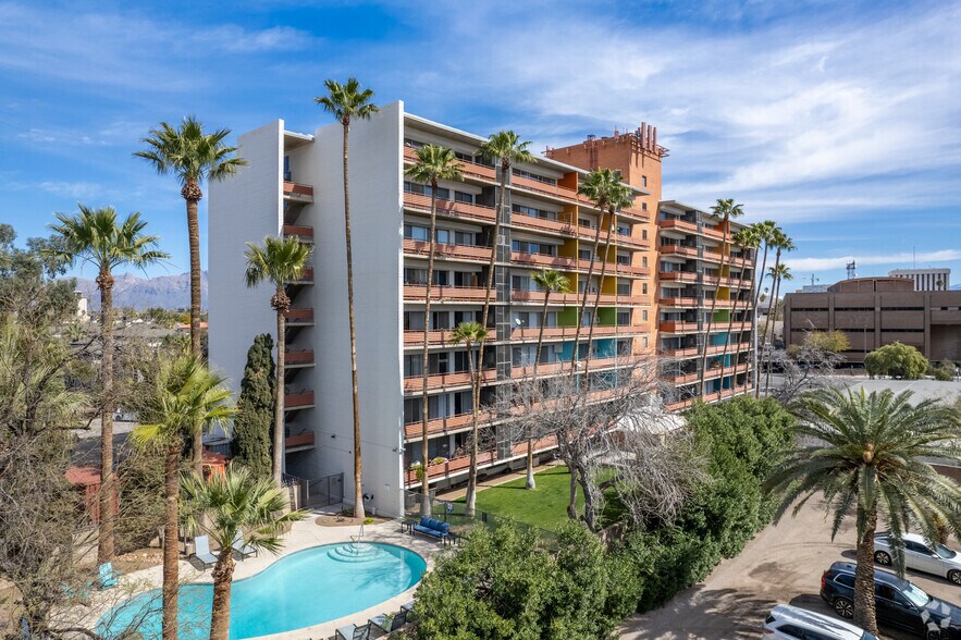 425 W Paseo Redondo, Tucson, AZ à vendre - Photo de l’immeuble – Image 1 sur 24
