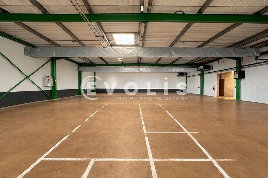 Local d'activités dans Breteuil à vendre - Photo intérieure – Image 2 sur 6