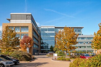 Plus de détails pour 97 Oxford Rd, Uxbridge - Bureau à louer
