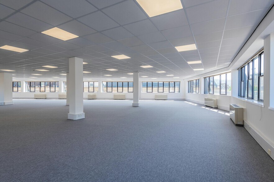 James St W, Bath à louer - Photo intérieure – Image 2 sur 13