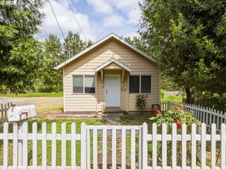 Plus de détails pour 715 S McLoughlin Blvd, Oregon City, OR - Logement à vendre
