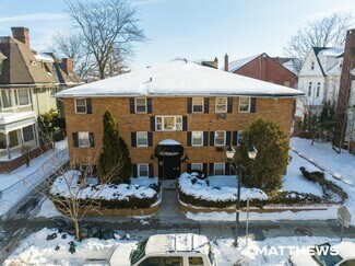 Plus de détails pour 590 Bergen Ave, Jersey City, NJ - Logement à vendre