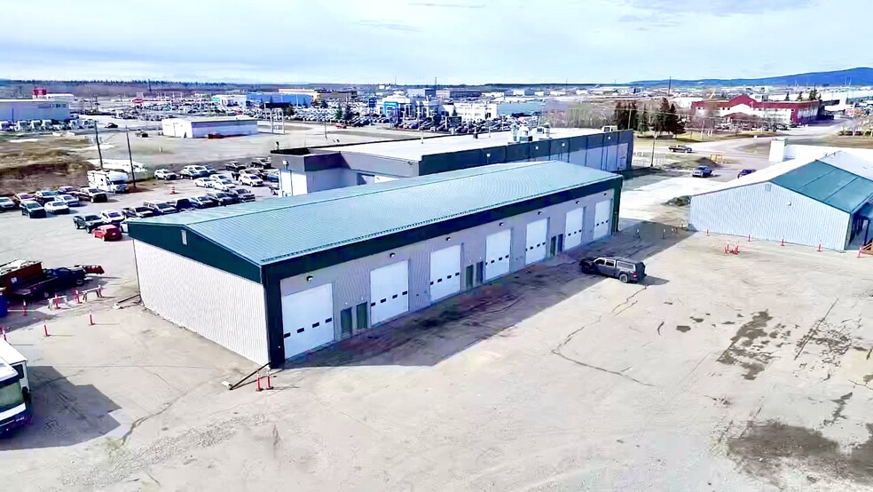 135 32nd Ave, Fairbanks, AK à vendre - Photo de l’immeuble – Image 3 sur 14