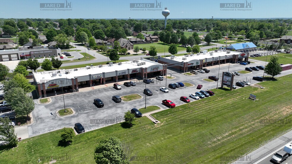 701-703 N McCroskey St, Nixa, MO à louer - Photo de l’immeuble – Image 2 sur 20