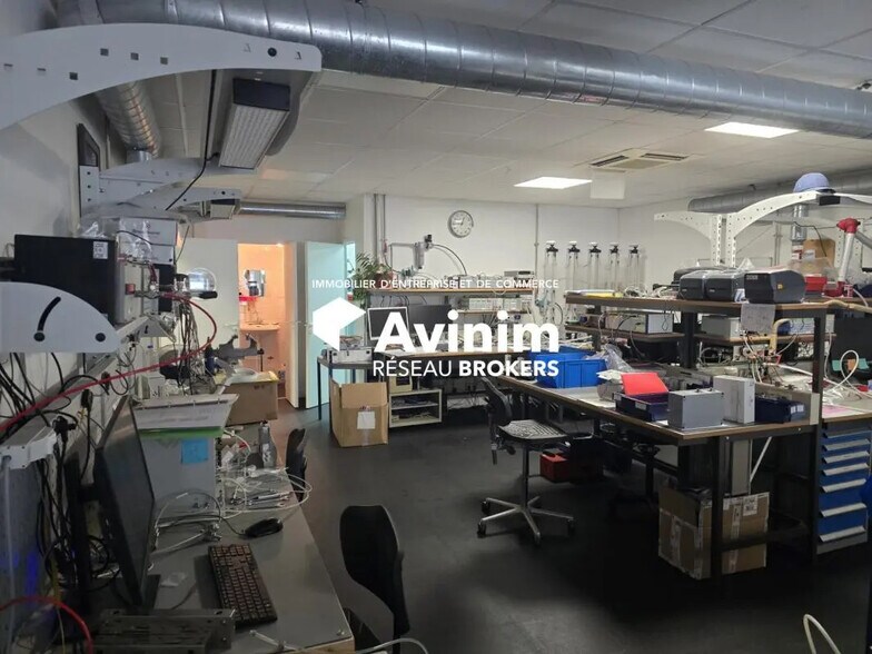 Bureau dans Montigny-lès-Cormeilles à louer - Photo de l’immeuble – Image 3 sur 3