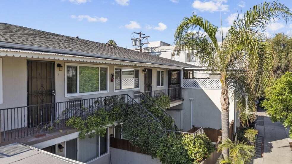 6661 Wilkinson Ave, North Hollywood, CA à vendre - Photo de l’immeuble – Image 3 sur 37