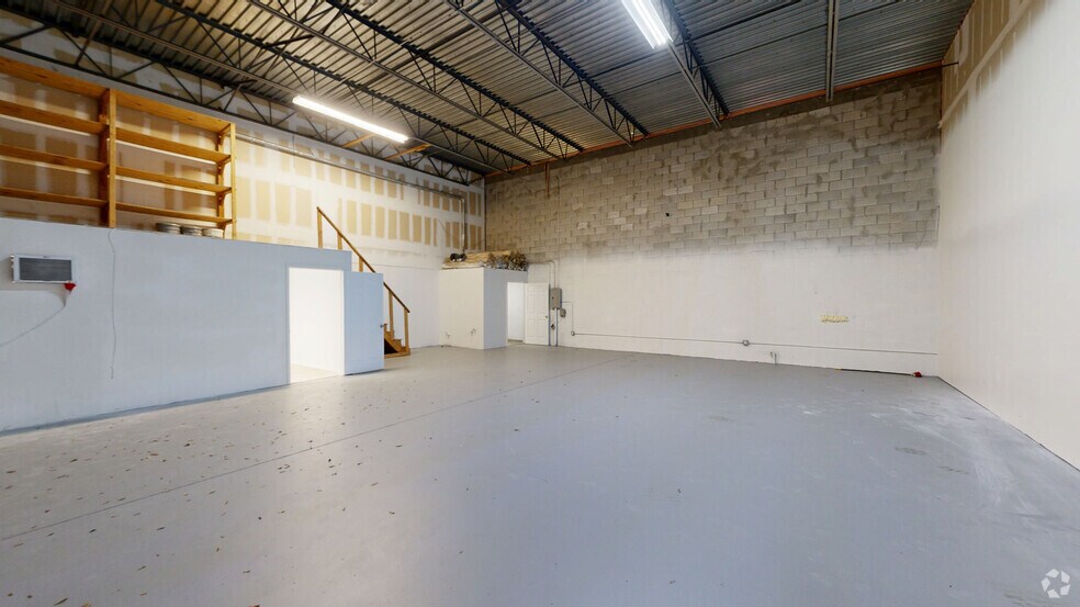 2155 NW Settle Ave, Port Saint Lucie, FL à louer - Numérisation 3D Matterport – Image 2 sur 8