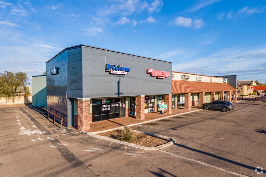 16026 N Cave Creek Rd, Phoenix, AZ à louer - Photo de l’immeuble – Image 3 sur 4
