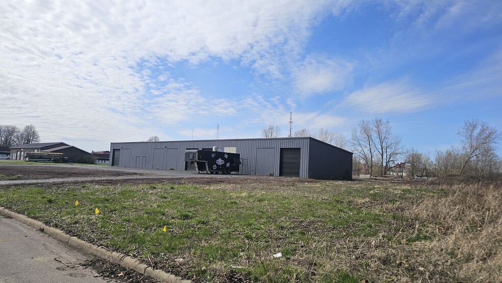 273 Fulton St SE, Warren, OH à louer - Photo de l’immeuble – Image 3 sur 15