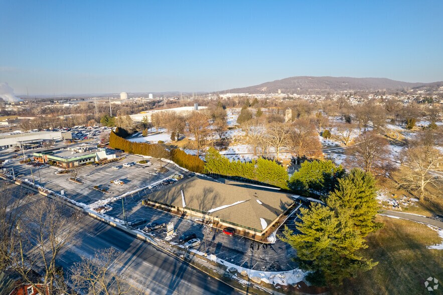 4641 Pottsville Pike, Reading, PA à louer - Aérien – Image 2 sur 5