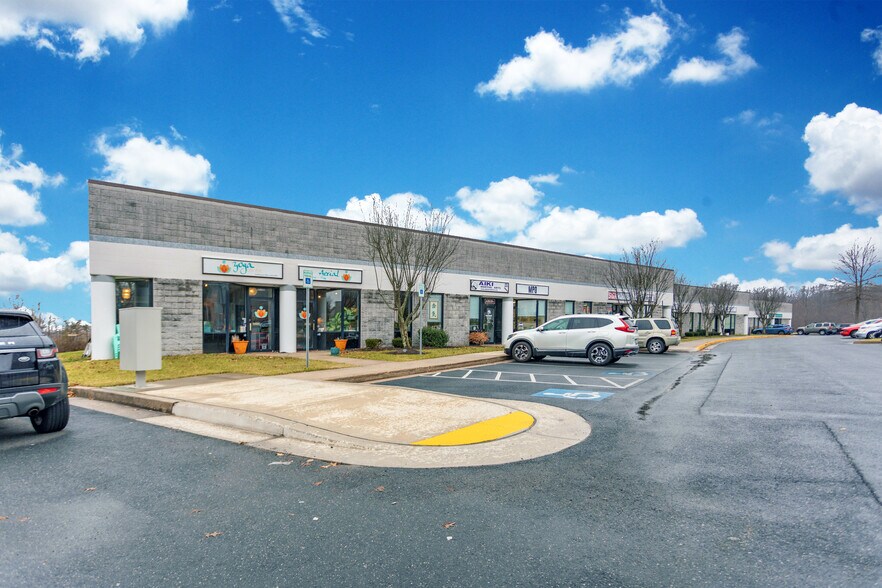 227 Gateway Dr, Bel Air, MD à louer - Photo de l’immeuble – Image 2 sur 6