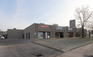 Plus de détails pour 3936-3998 Chesswood Dr, Toronto, ON - Local d'activités à louer