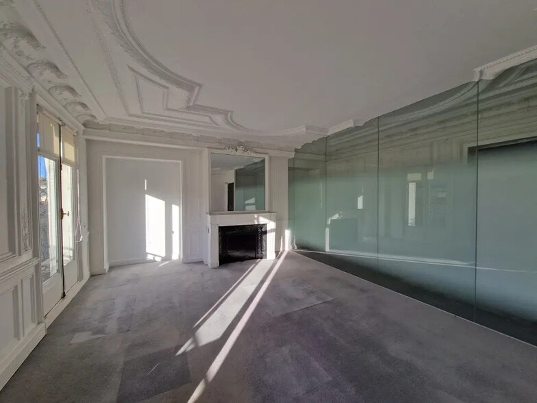 32 Avenue De L'Opera, Paris à louer - Photo de l’immeuble – Image 2 sur 7