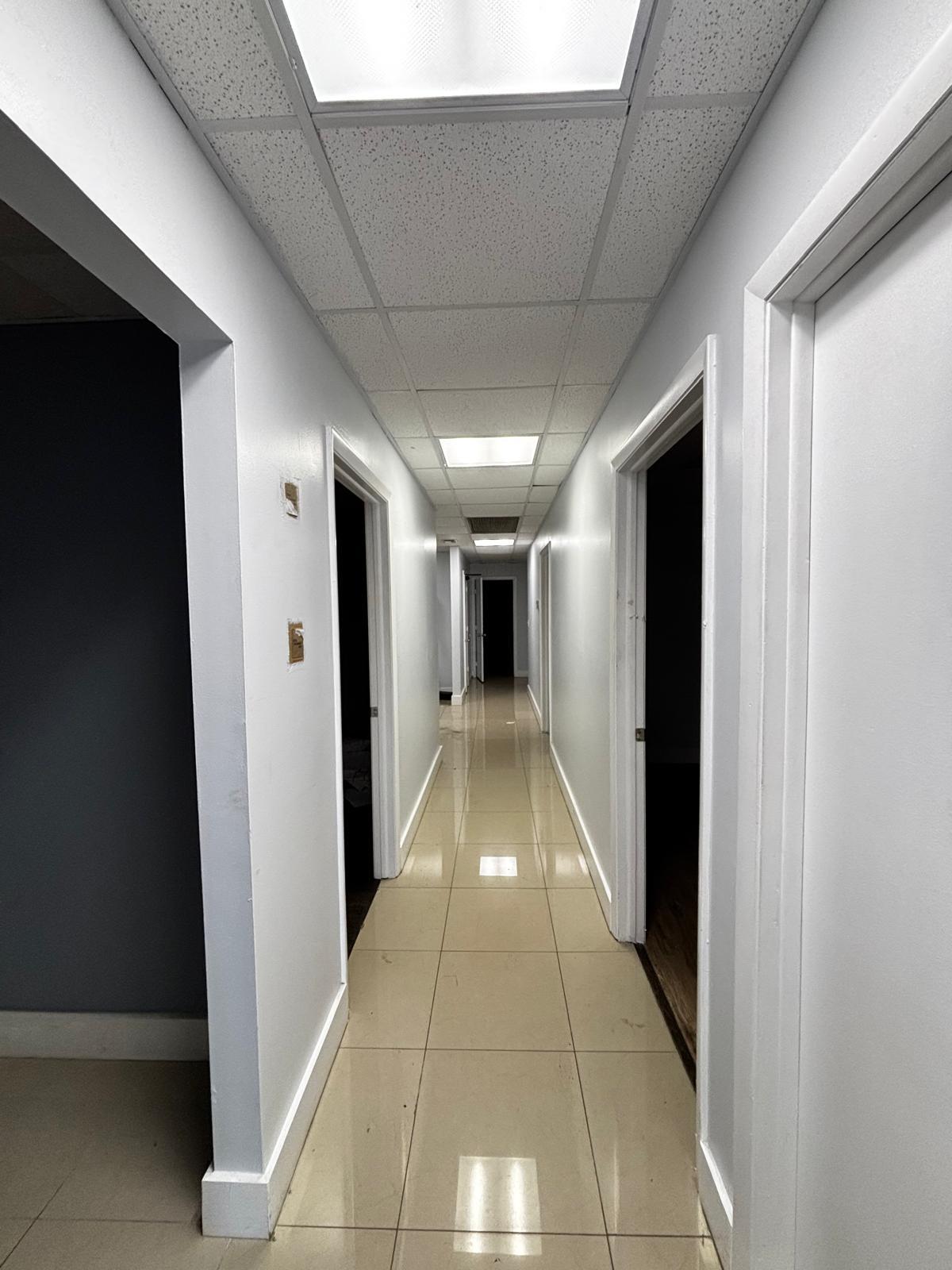 6741 W Sunrise Blvd, Plantation, FL à louer Photo intérieure– Image 1 sur 5