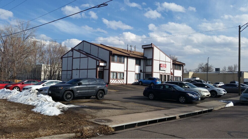 620 Miller Ct, Lakewood, CO à louer - Photo de l’immeuble – Image 2 sur 23