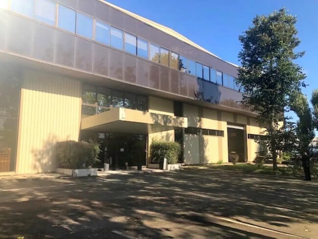 Plus de détails pour Bureau à louer