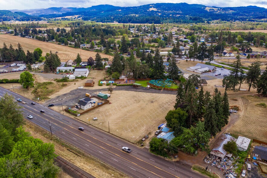 3980 S Santiam Hwy, Lebanon, OR à vendre - Photo de l’immeuble – Image 3 sur 35