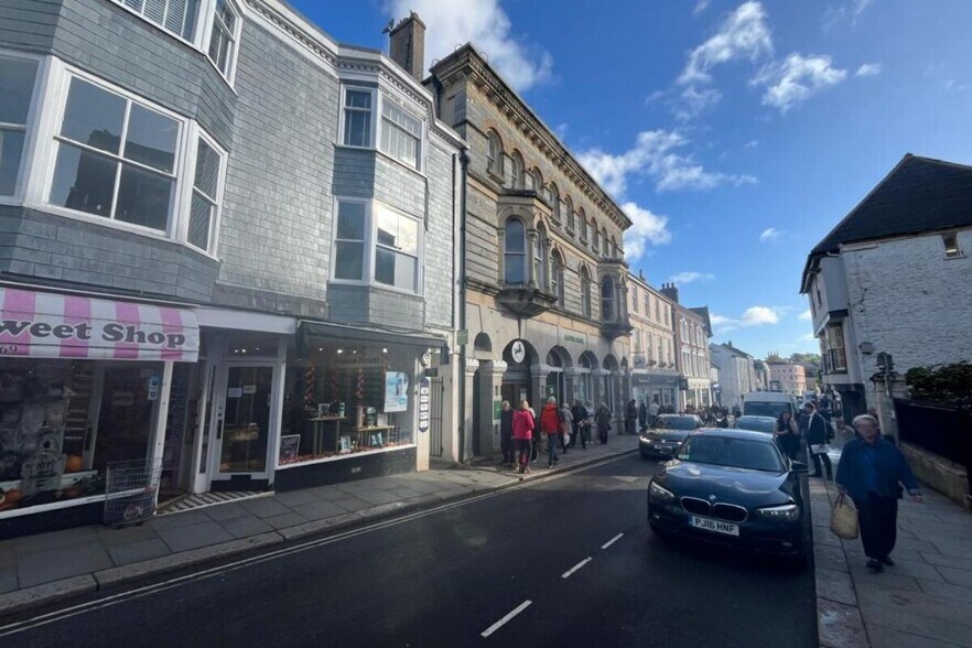31-33 Fore St, Totnes à vendre - Photo de l’immeuble – Image 2 sur 10